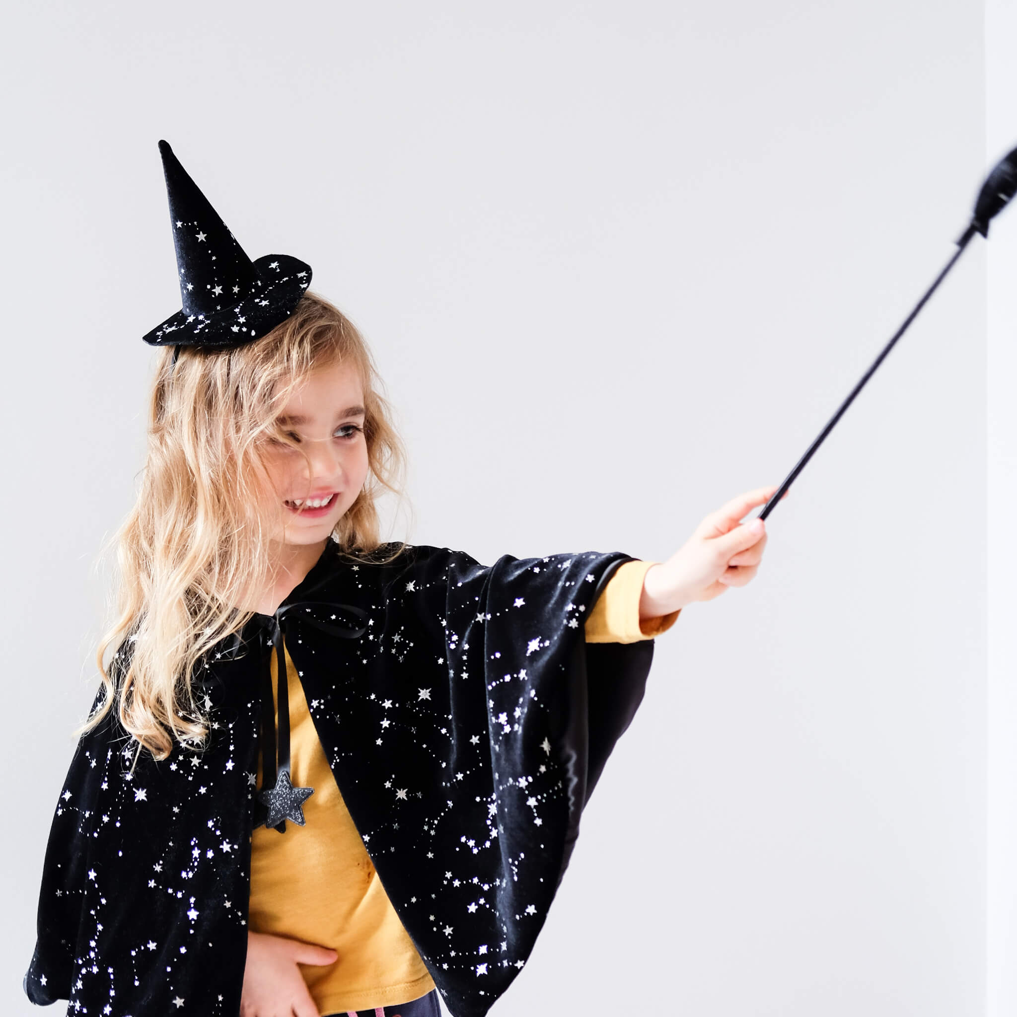 Mimi & Lula Velvet Witches Cape Black