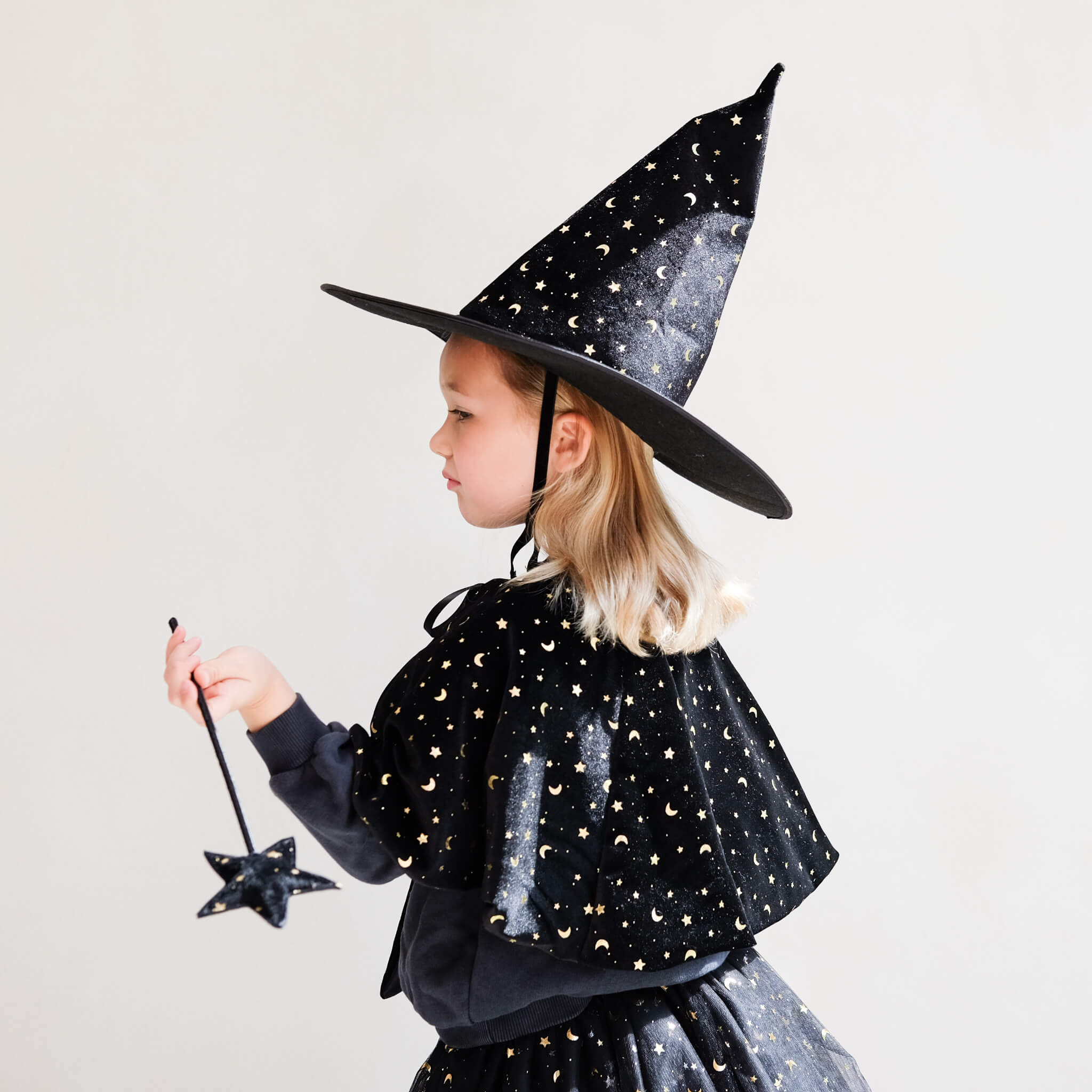 Mimi & Lula Velvet Witches Cape Black