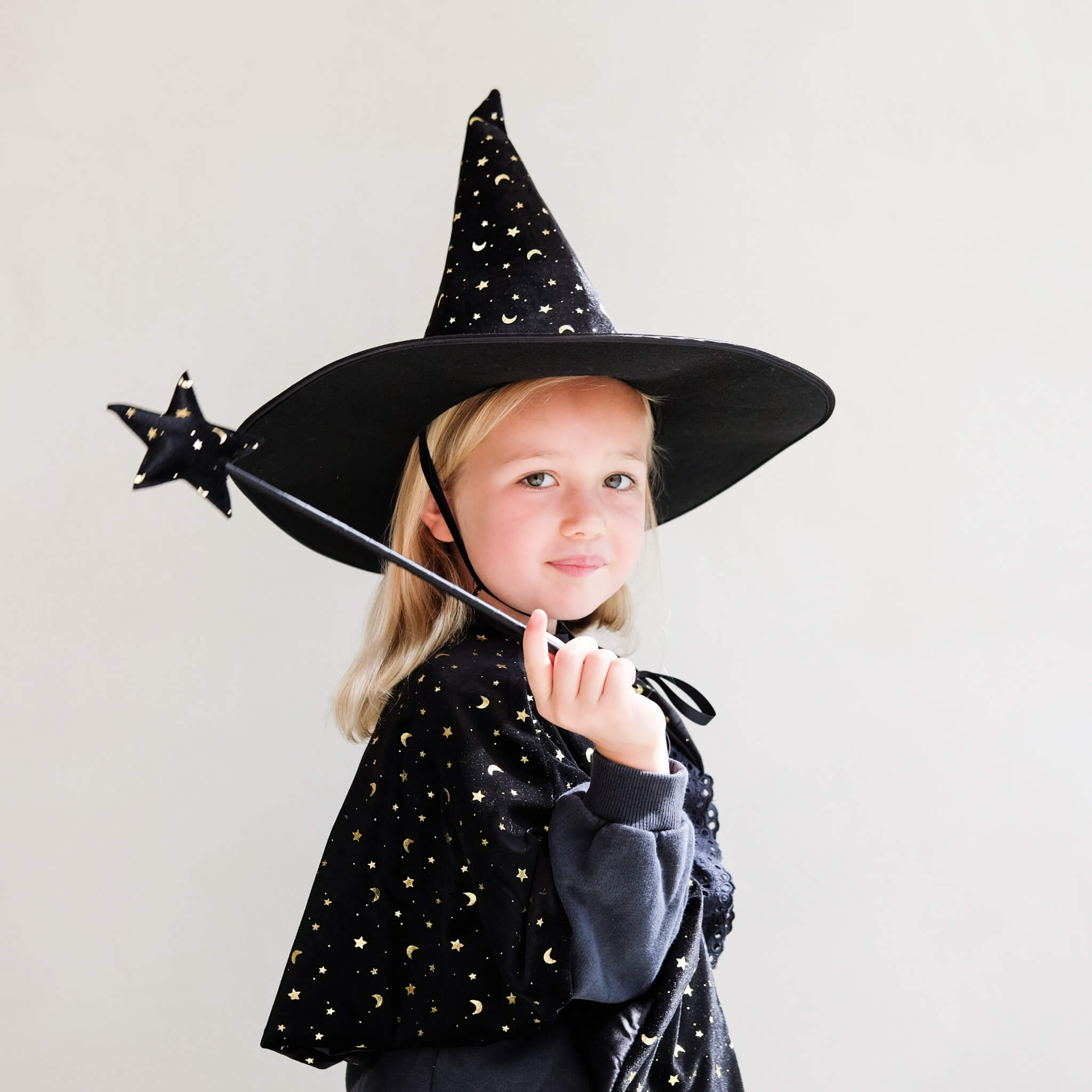 Mimi & Lula Velvet Witches Cape Black