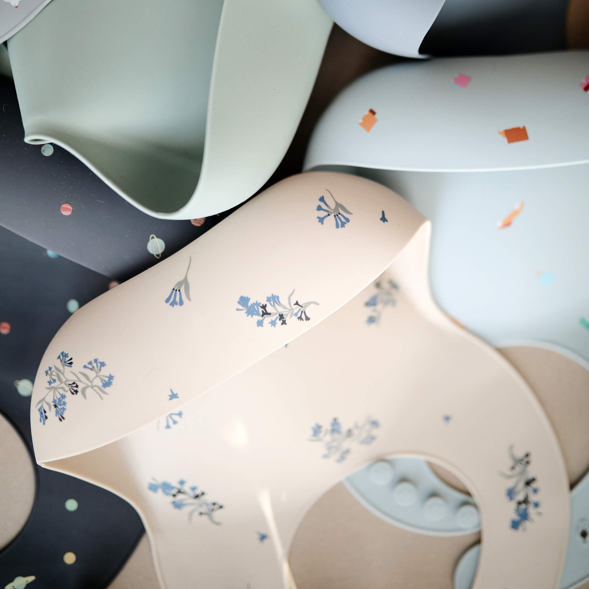 Silicone Bib - Lilac Flowers