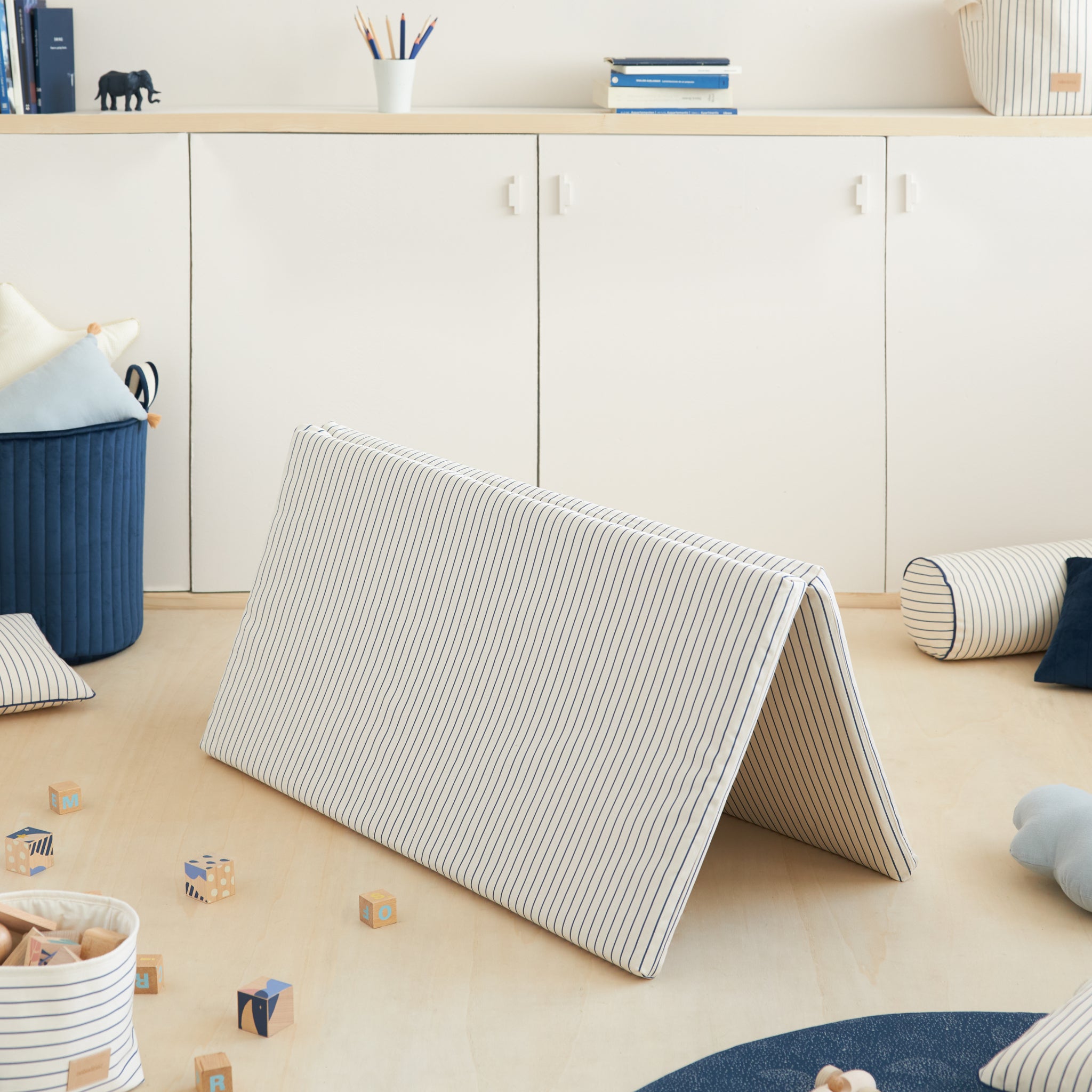 Nobodinoz Bebop Foldable Mattress in Blue Stripes in Room