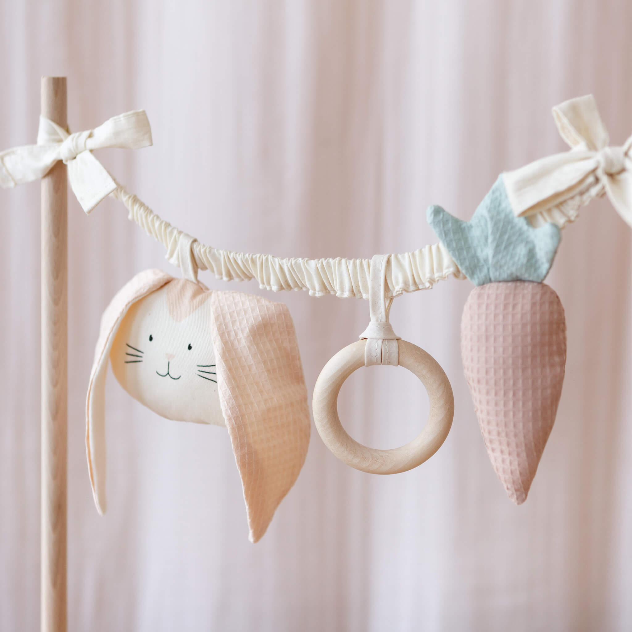 Pram Chain - Bunny & Carrot