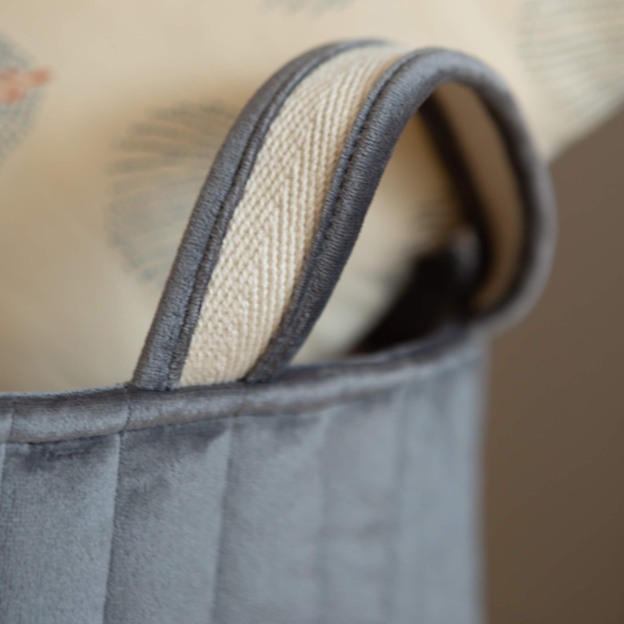 Nobodinoz Savanna Velvet Toy Bag in Slate Grey Details