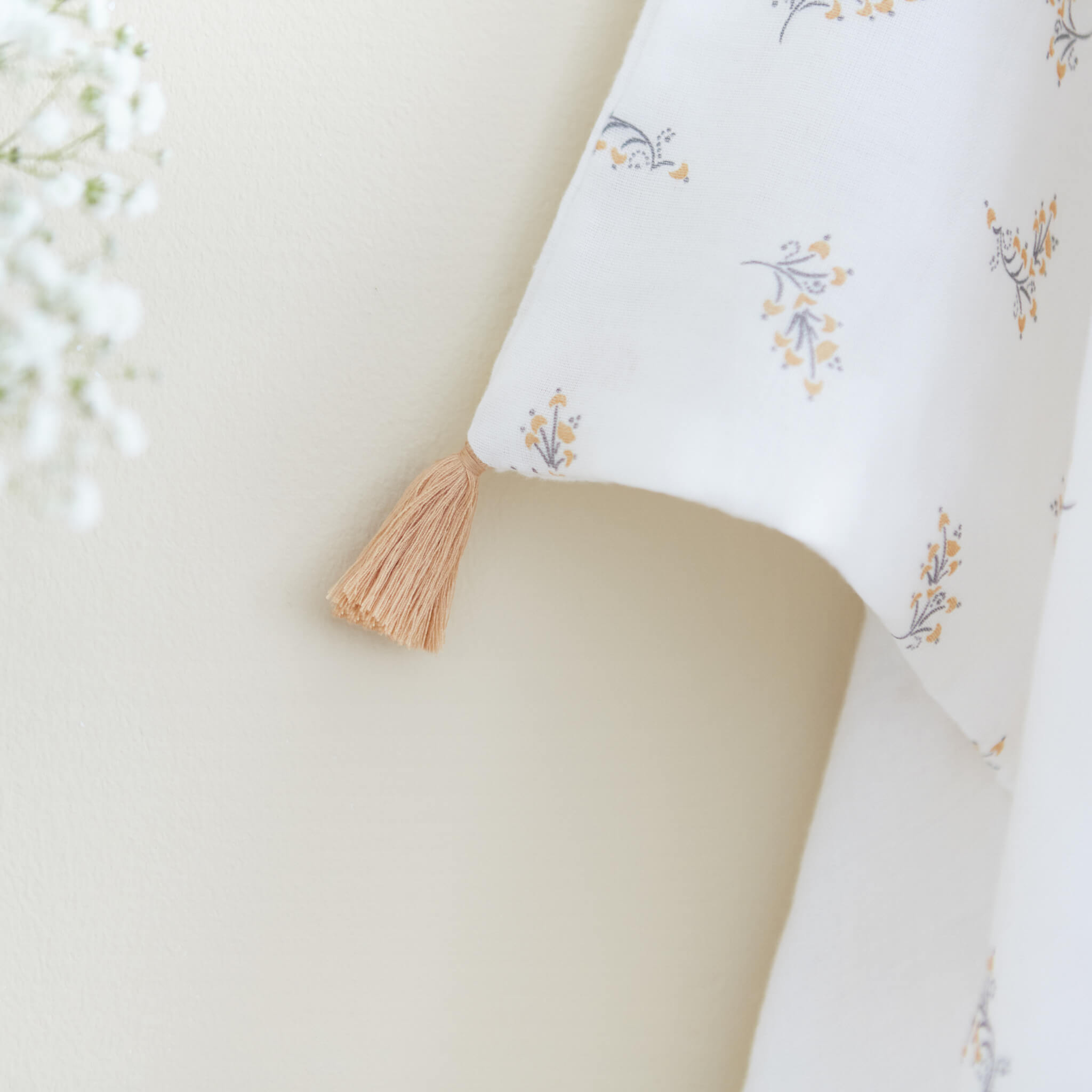 Nobodinoz Treasure Blanket in Flore Details 