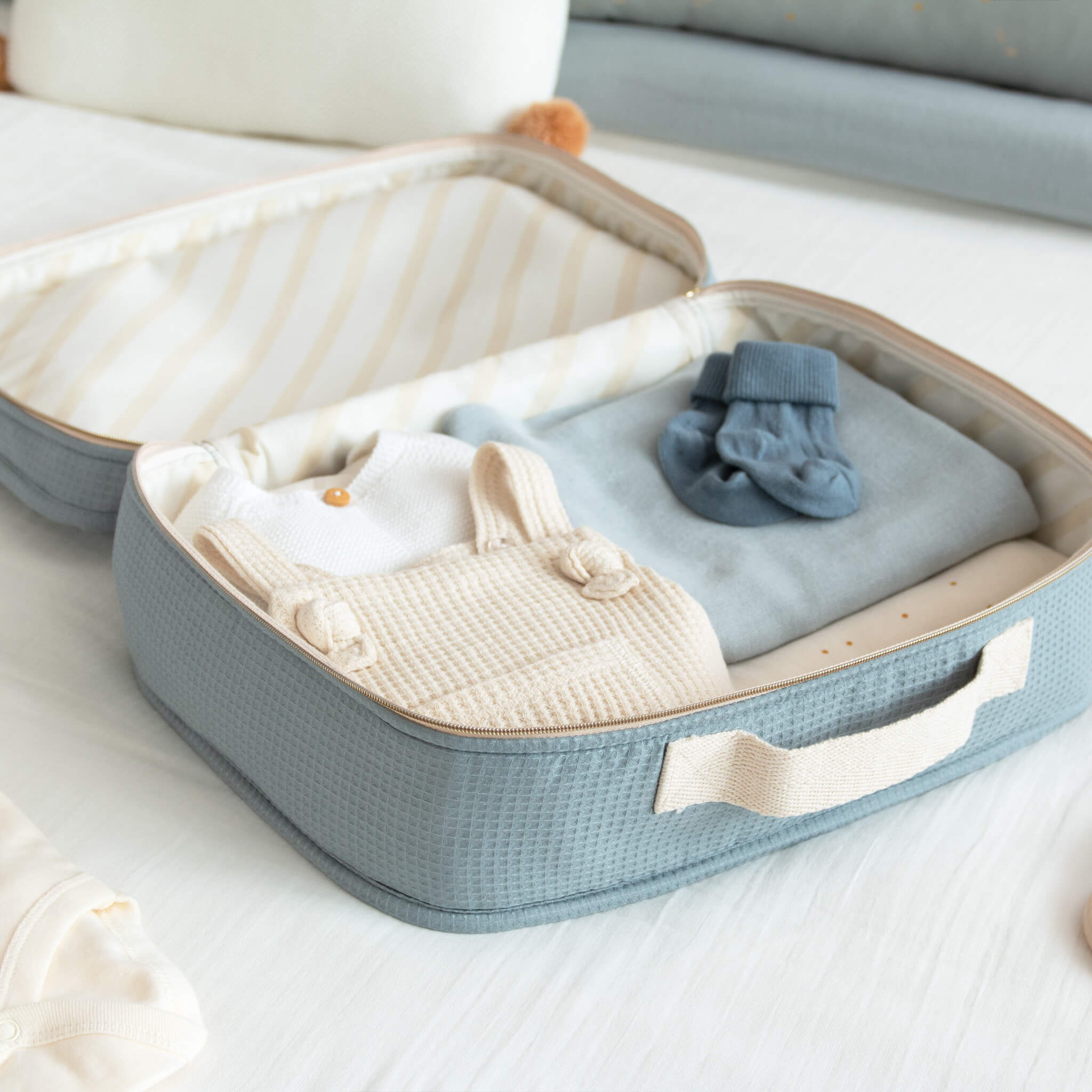 Nobodinoz Victoria Suitcase in Stone Blue