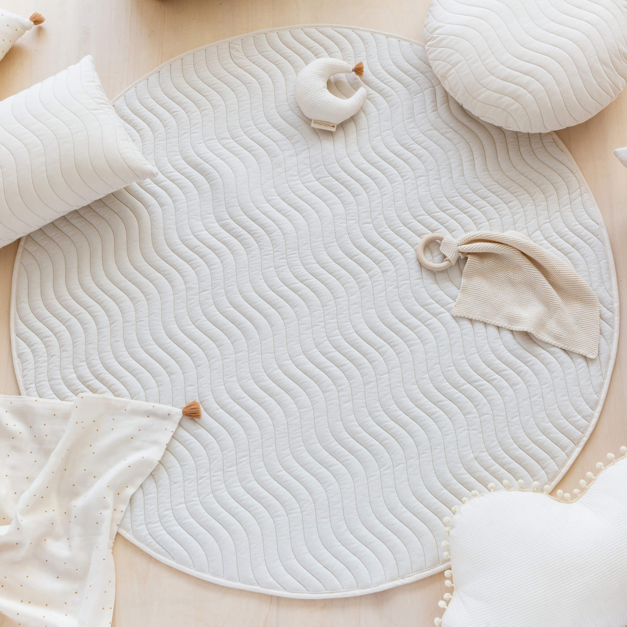 Nobodinoz Kiowa Play Mat in Natural with Cushions
