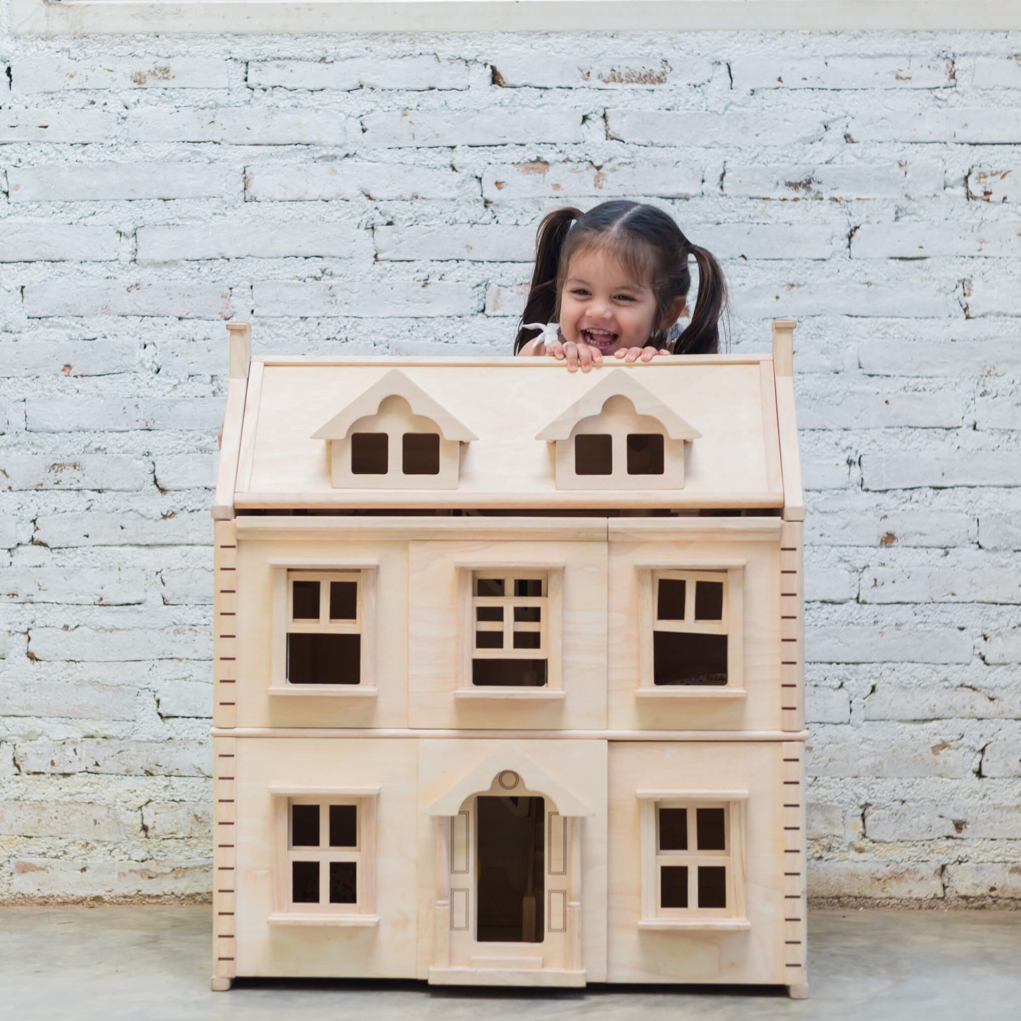Victorian Dolls House