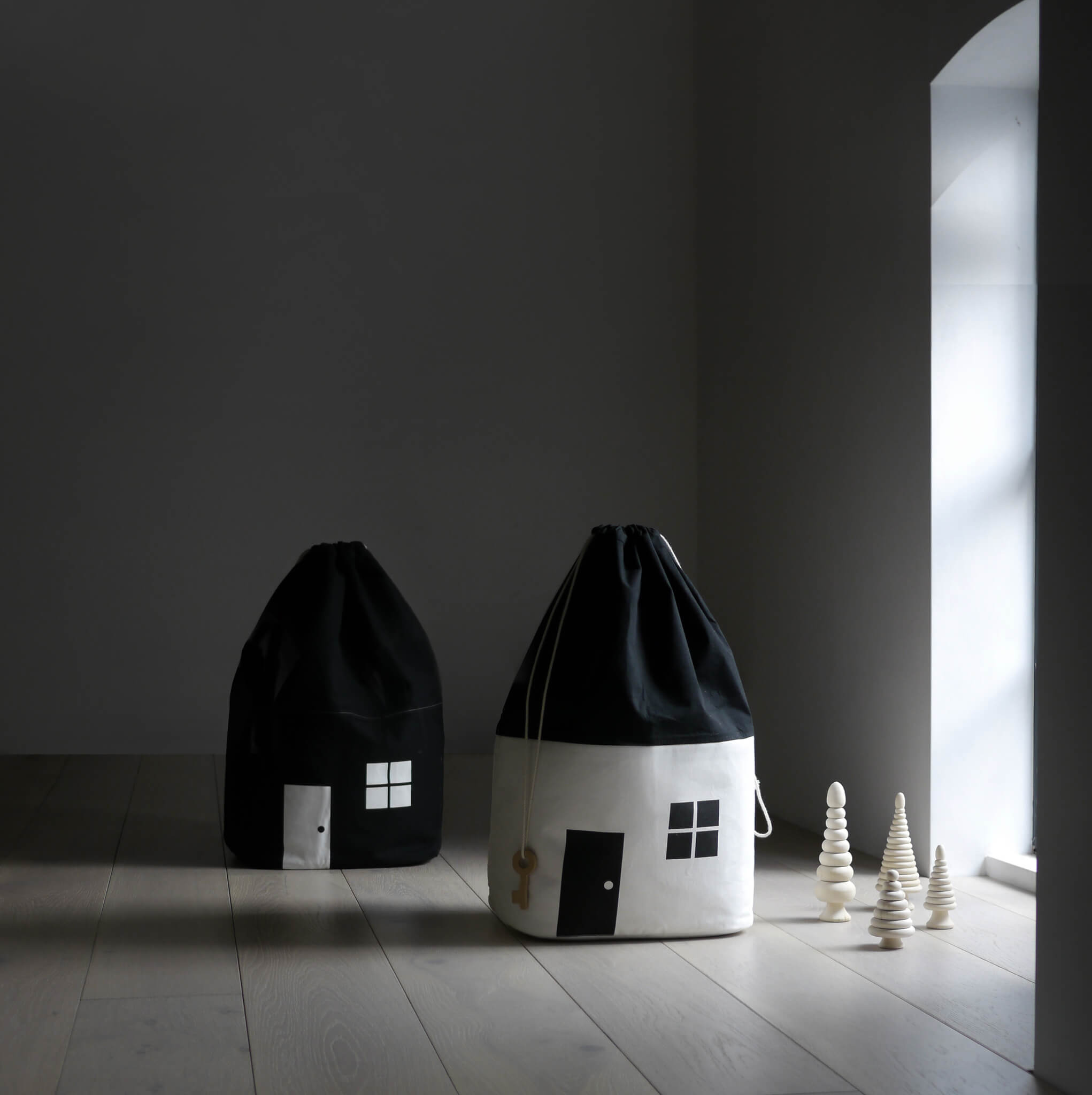 House Storage Bag - Black/White - Medium